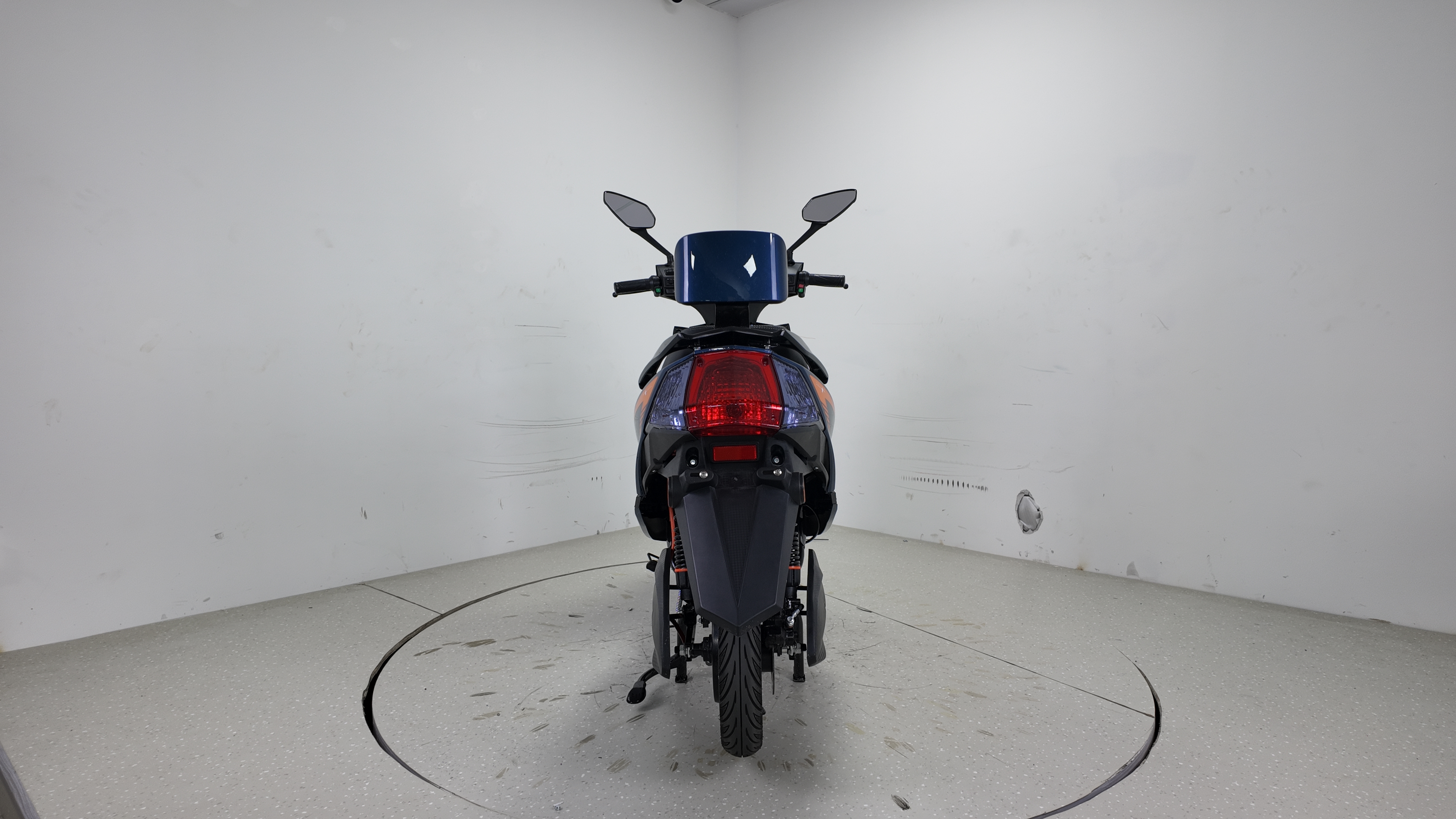 战狼3系列电动车展示图5